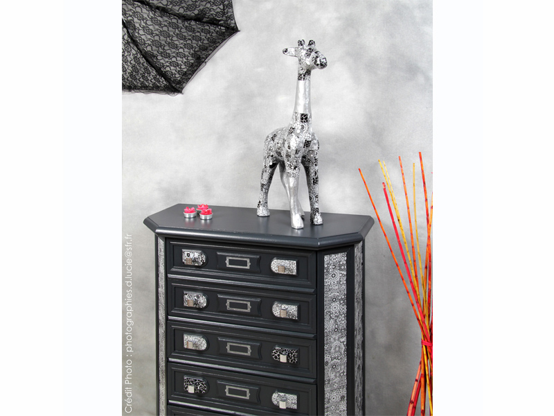 Meuble-art-deco-noir-aluminium-artiste-commode-1
