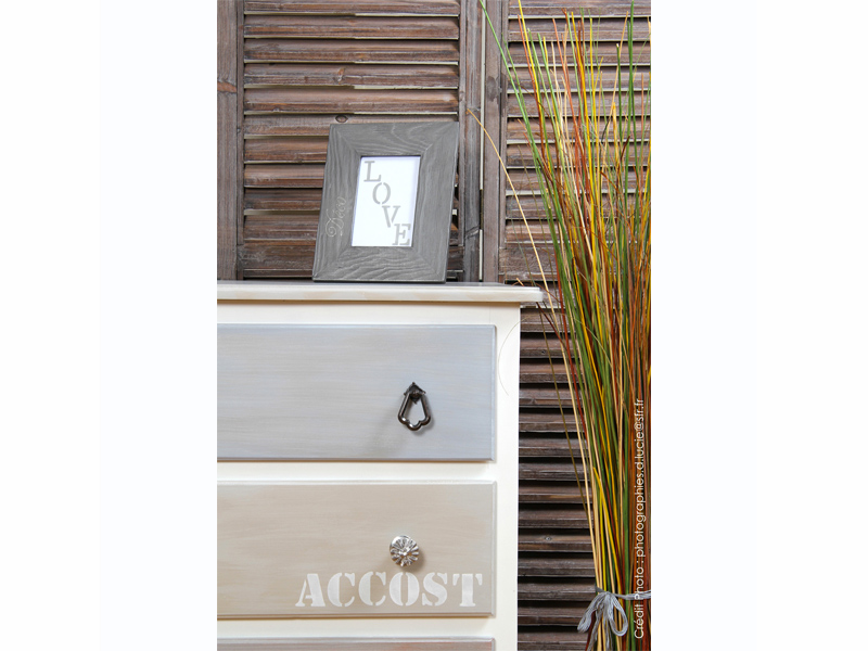meuble-commode-nordique-pin-tiroirs-patine-bois-masion-vacances-2