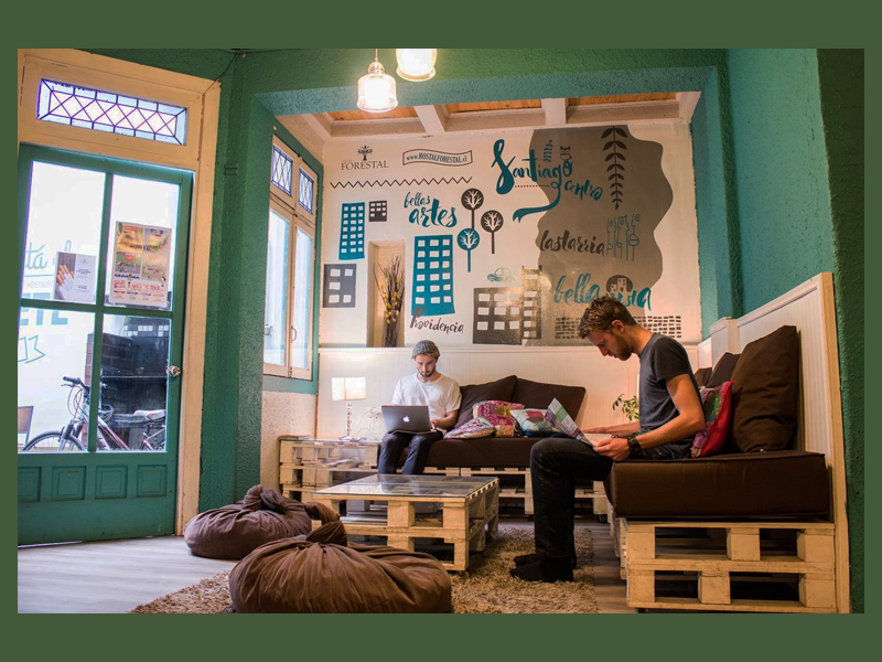 hostal-forestal-santiago-fresque-decoration-RG